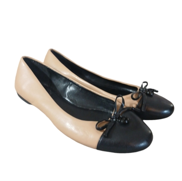 Michael Kors Melody Leather Bow Detail Ballet Flats - Picture 10 of 10